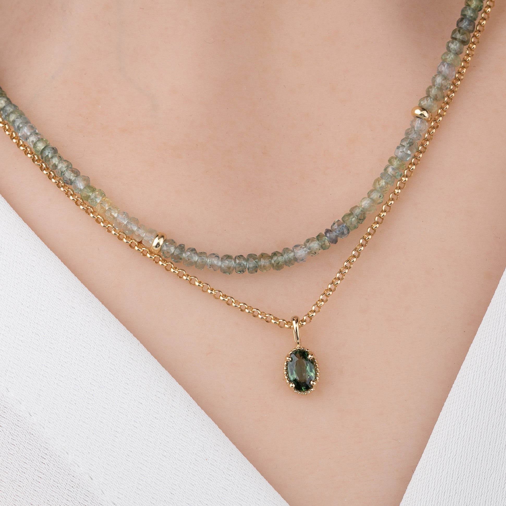 14K Gold Dahlia Oval-Cut Sapphire Charm