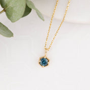 【一点もの】モンタナサファイア　ベゼルセットチャーム