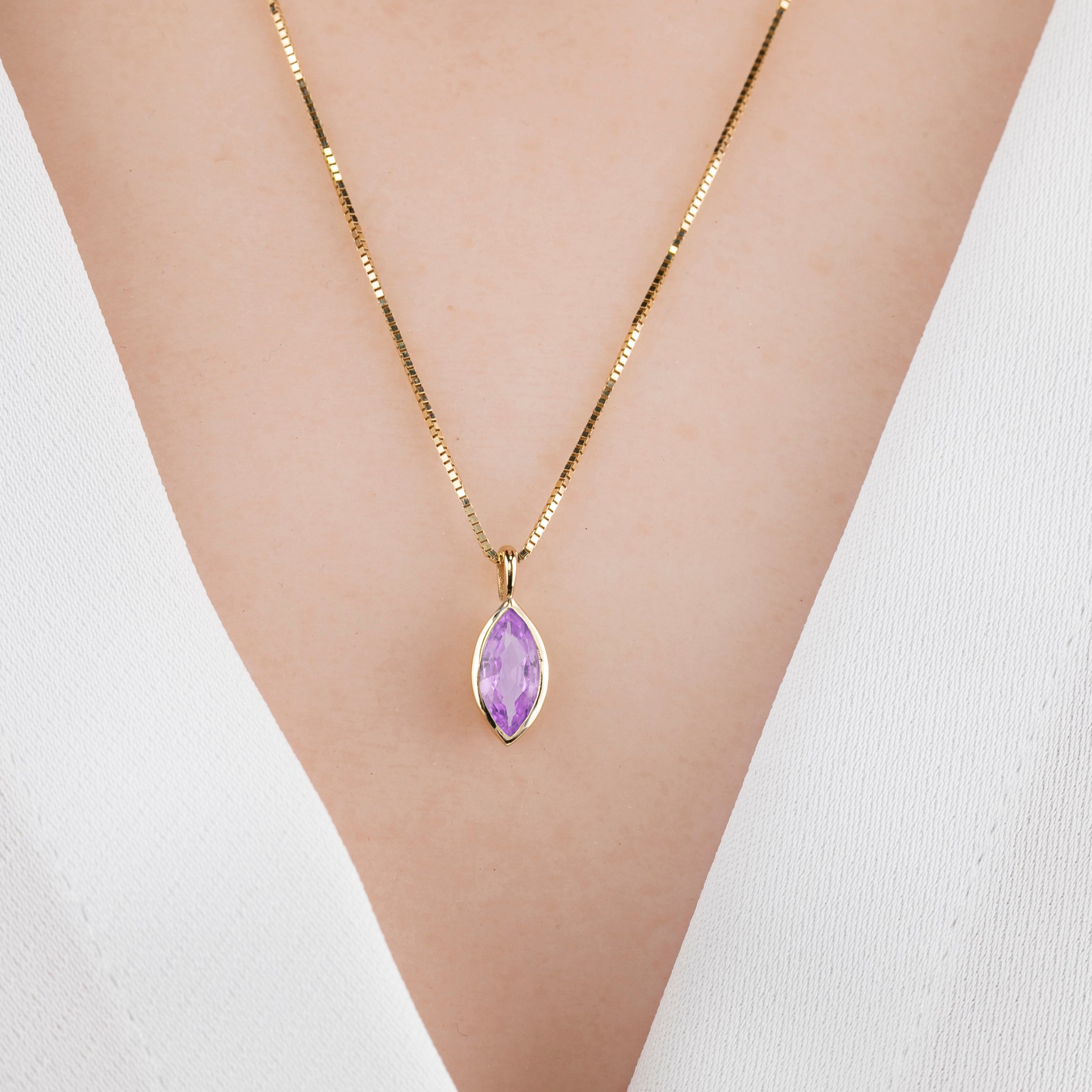 Patia Marquise Pink Sapphire Charm 8.5mm