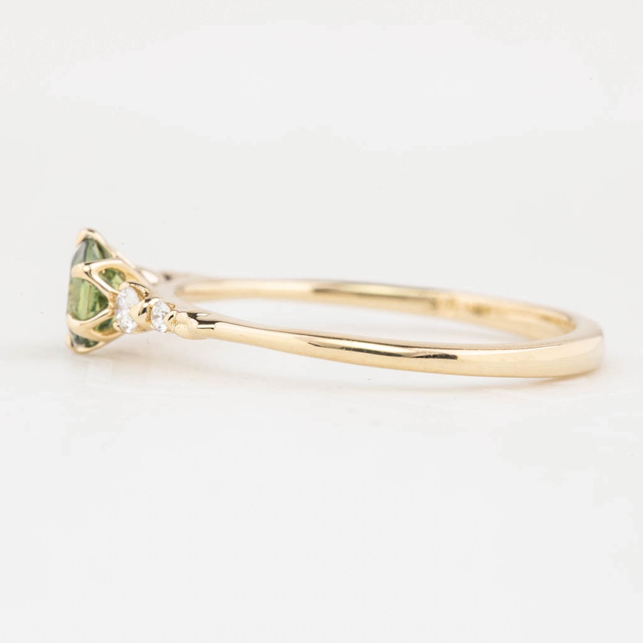 【即日配送】エステルフルールリング ・0.60ct・加熱クイーンズランド産ティールブルーグリーンサファイア・K14YG