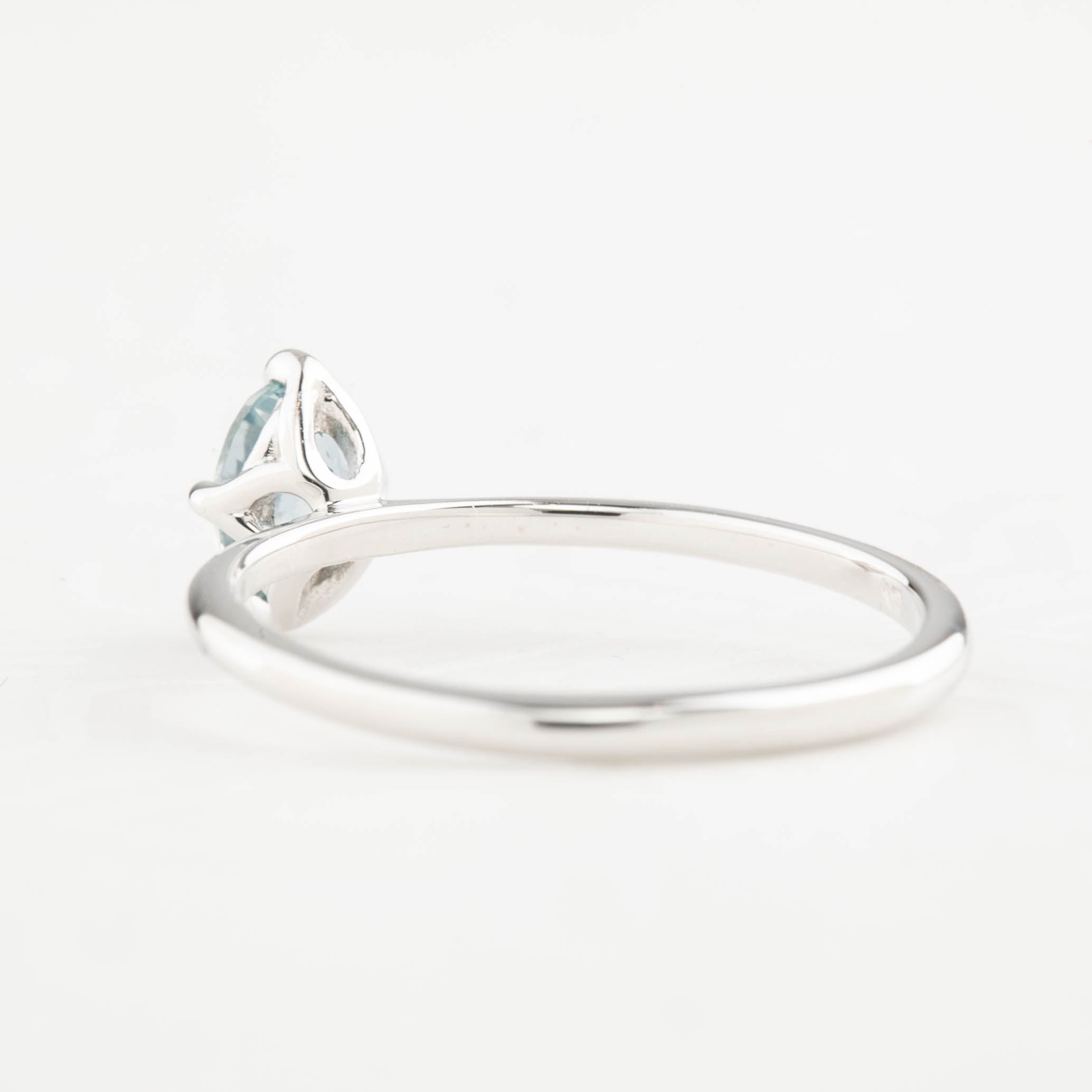 【即日配送】アリスリング ・0.60ct・非加熱マダガスカル産ピンクサファイア・K14RG