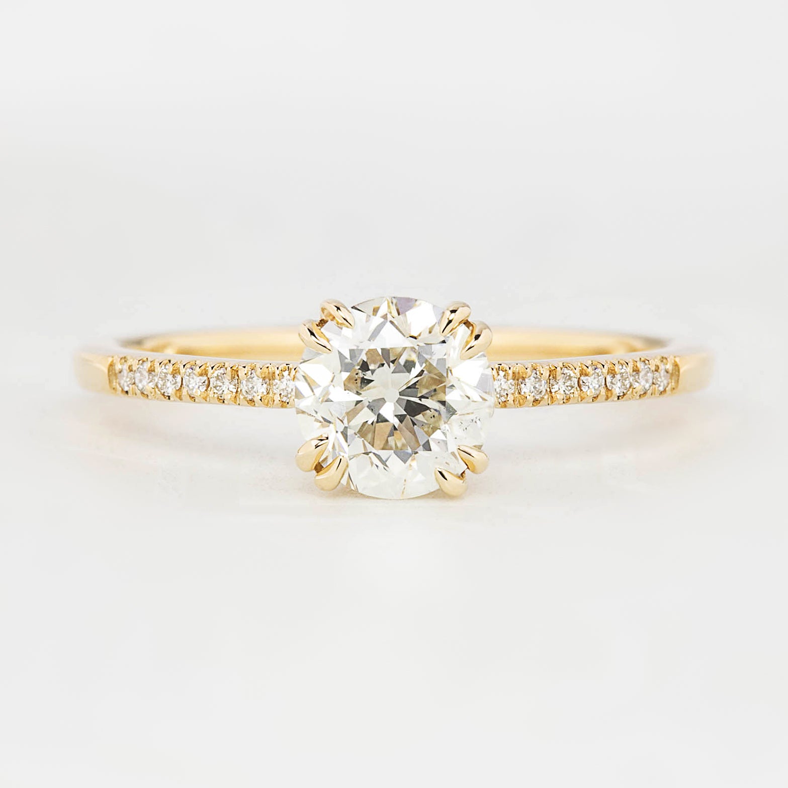 Sabrina Ring, Round Brilliant Cut Diamond