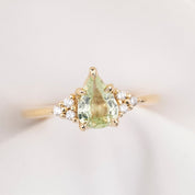 【一点物】テレサリング ・0.94ct・非加熱マダガスカル産ライトグリーンサファイア・K14YG