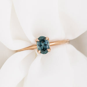 Sara Ring, 0.78ct Montana Sapphire, oval shape gemstone