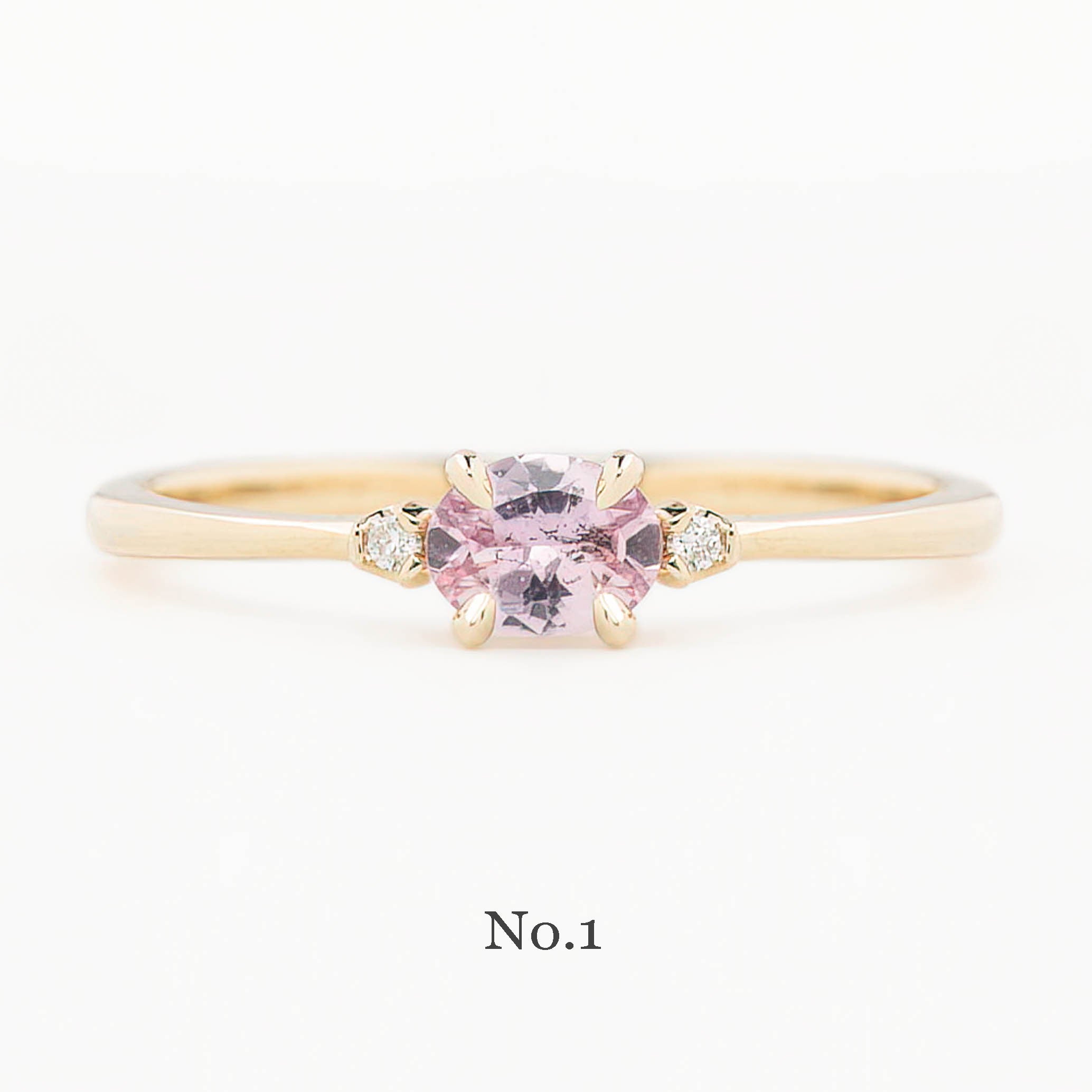 Emilie Ring 5mm 0.45ct Light pink Umba Sapphire 14K Yellow Gold