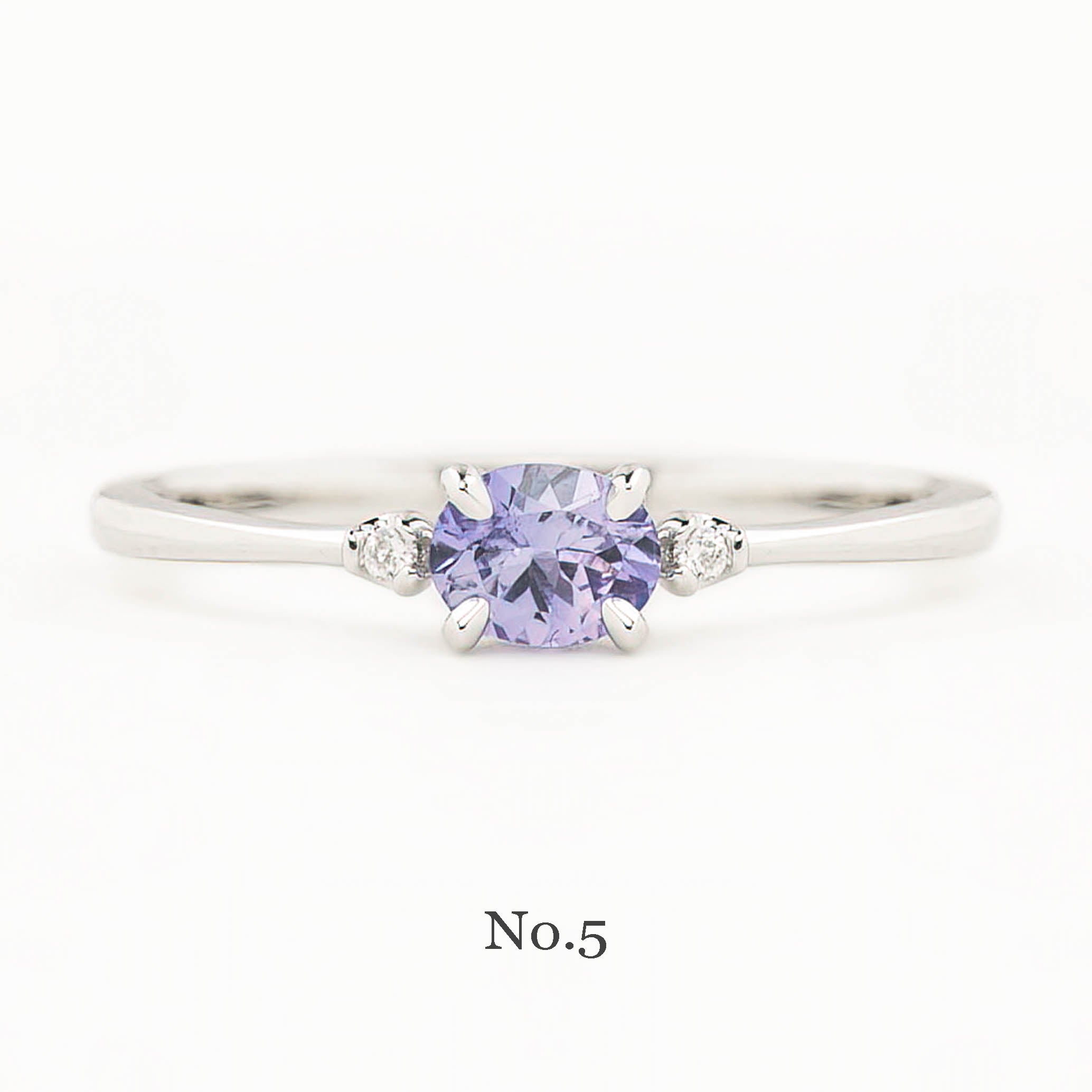 Emilie Ring 5mm 0.45ct Light pink Umba Sapphire 14K Yellow Gold