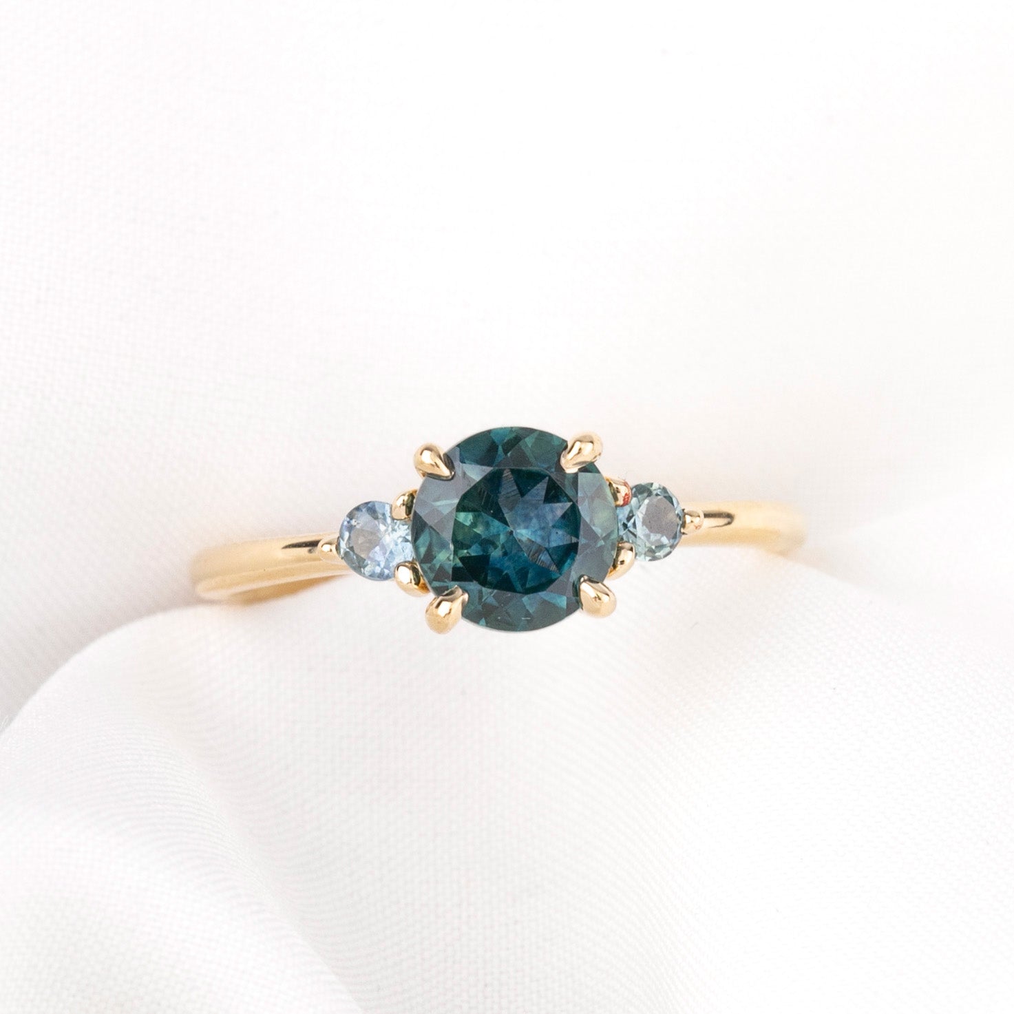 Emilie Grand Ring 1.18ct Teal Blue Montana Sapphire
