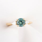 【一点物】オリヴィアリング ・1.38ct・加熱モンタナ産ブルーグリーンサファイア・K14YG