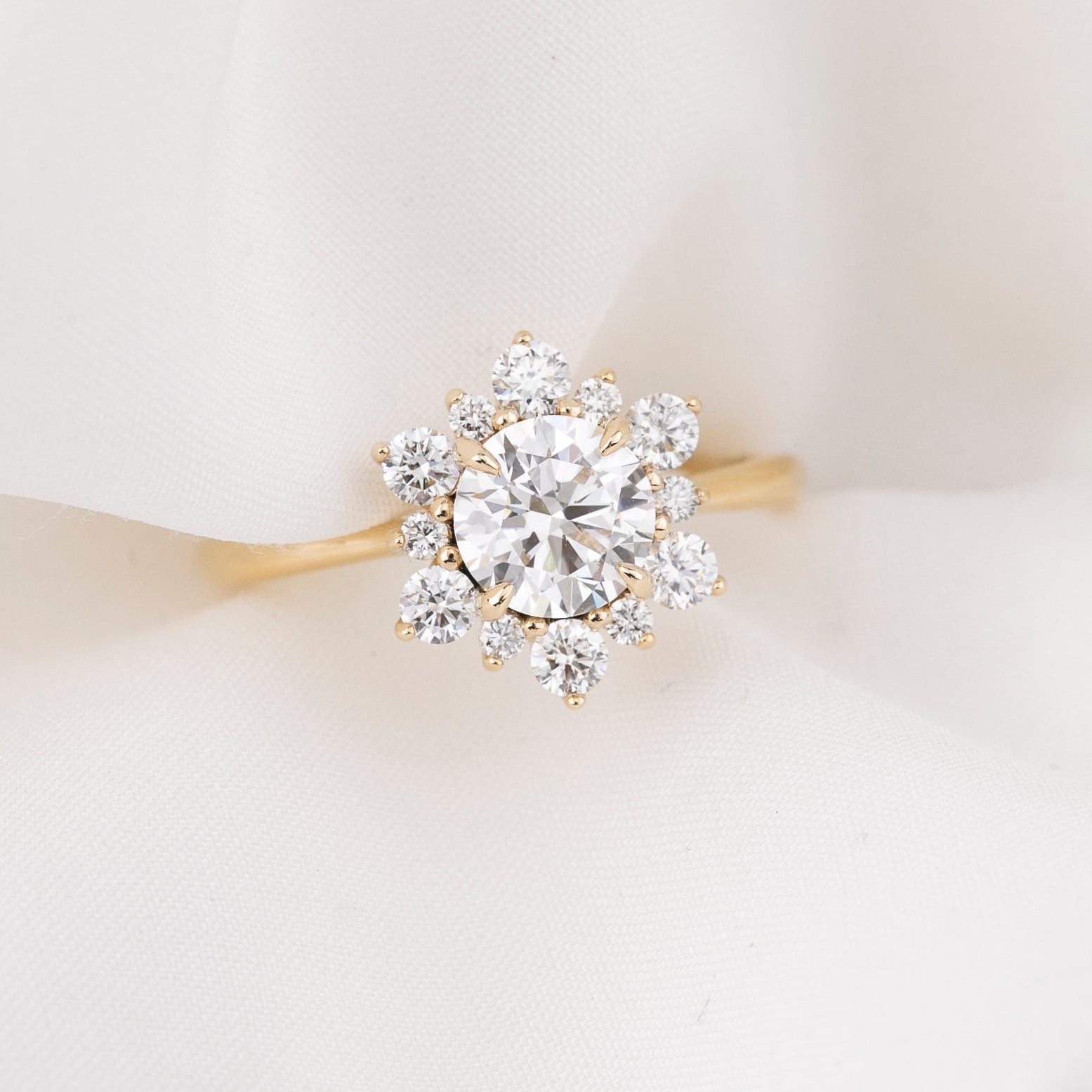 Amara Round Diamond Ring