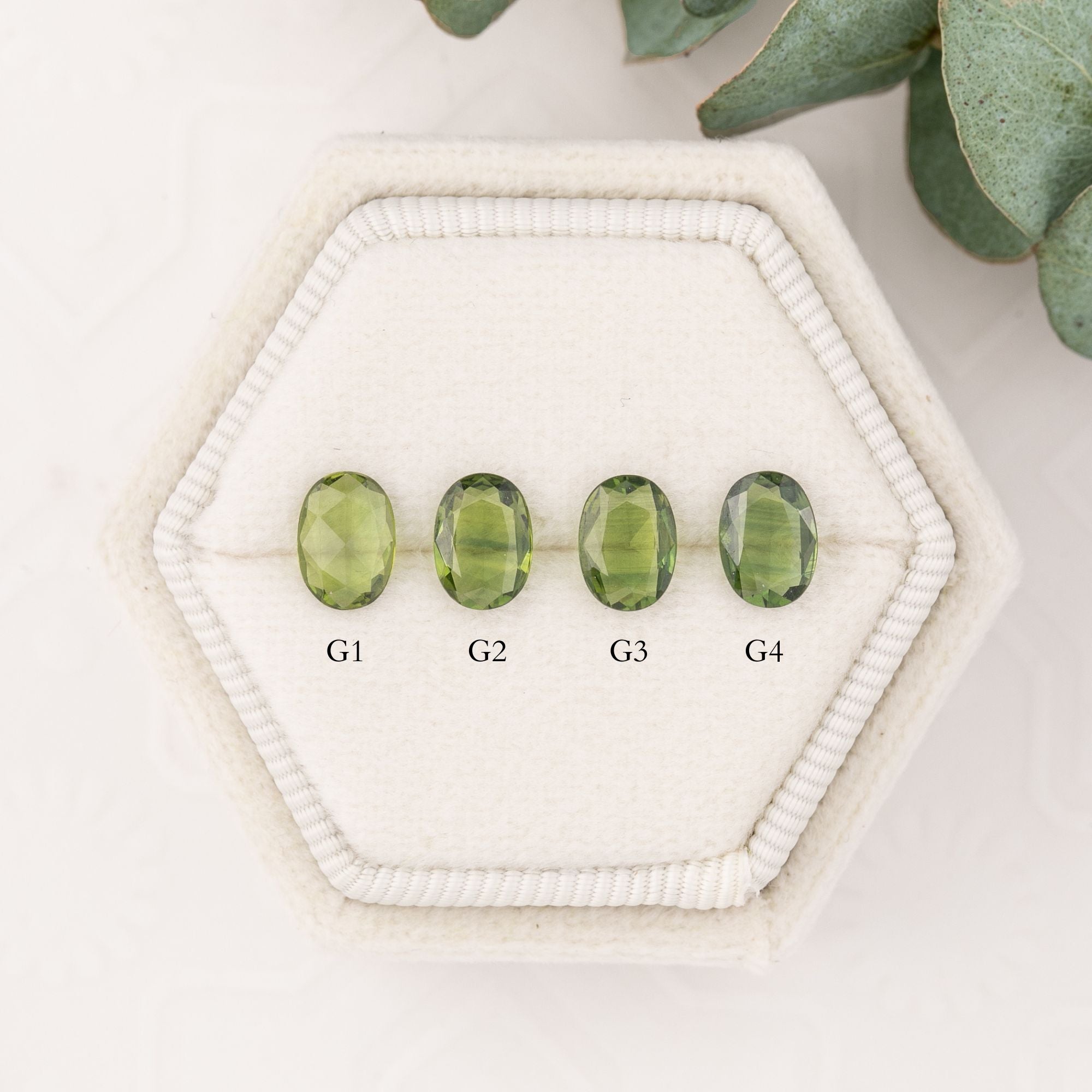 0.70ct Calibrated Oval Green Sapphire (7x5mm)