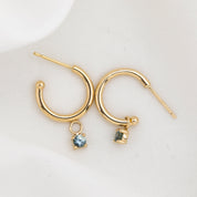 サファイアフープピアス