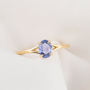 【一点物】カイリーリング ・0.6ct・非加熱マダガスカル産ブルーグリーンサファイア・K14YG