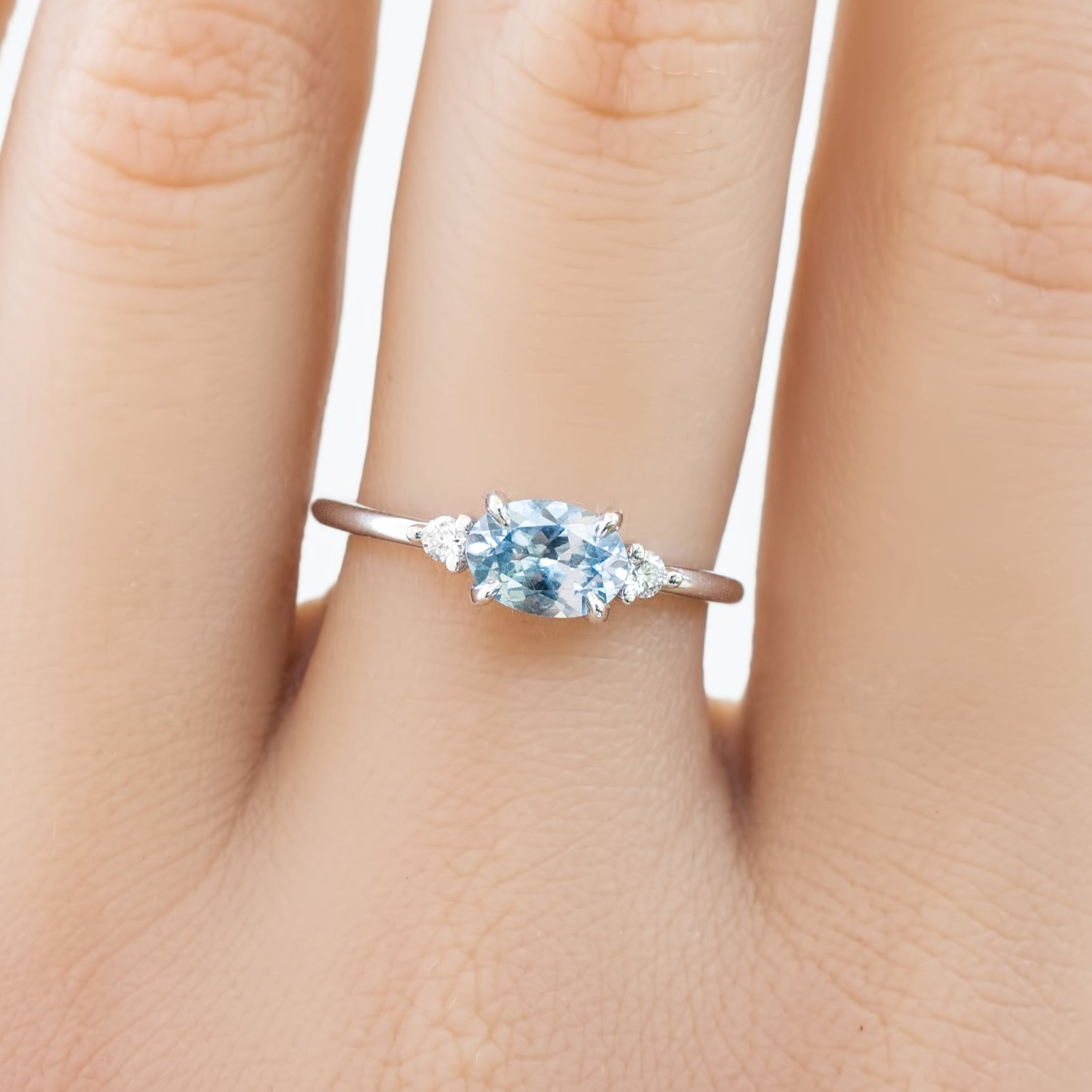 Emilie Ring, 0.98ct Umba Sapphire, oval shape gemstone