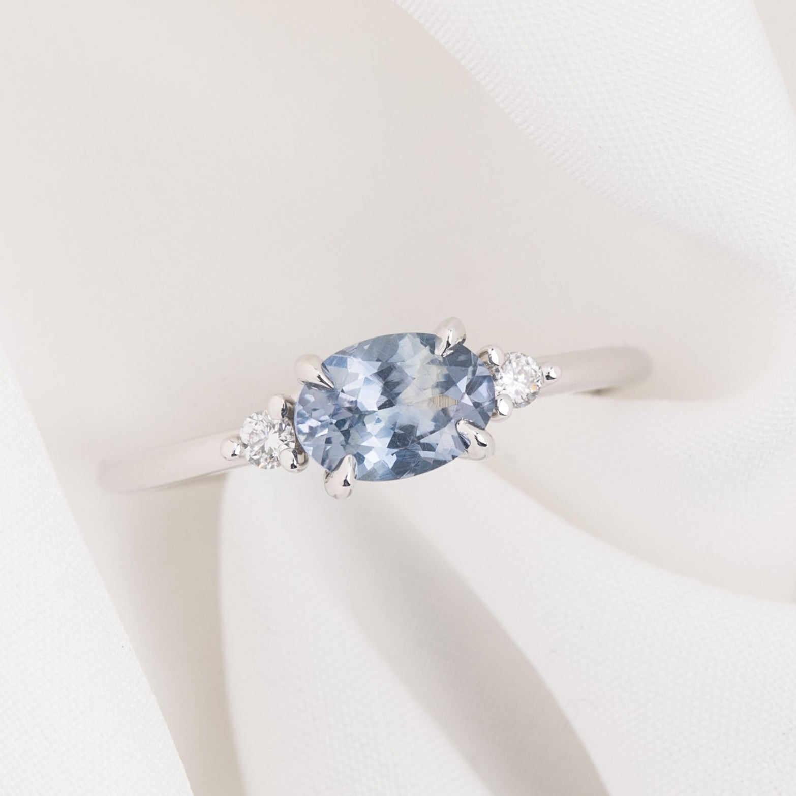 Emilie Ring, 0.98ct Umba Sapphire, oval shape gemstone