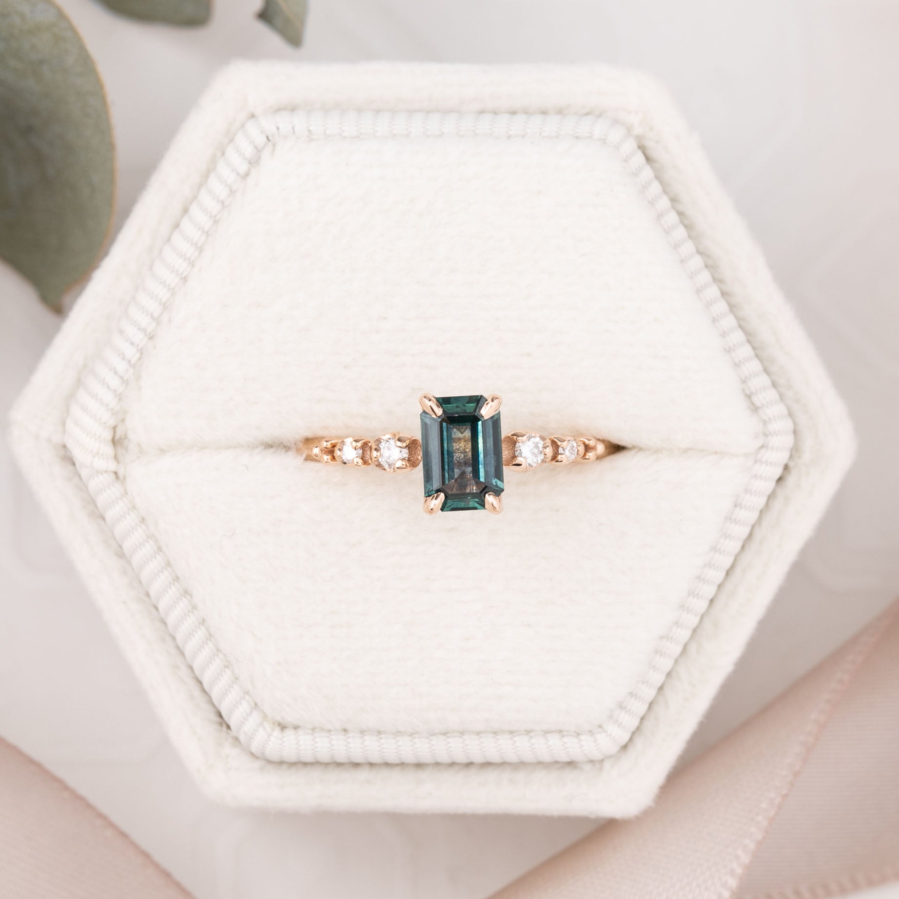 Estel Fleur Sapphire Ring