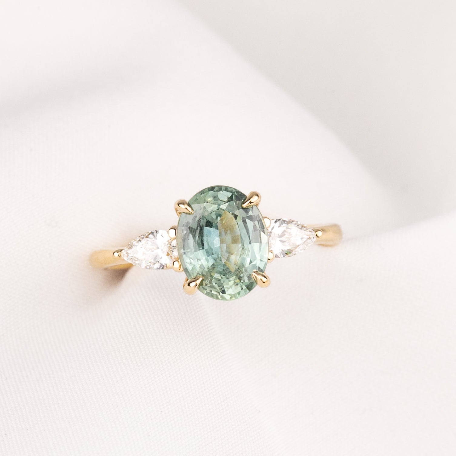 【一点物】オリヴィアリング ・2.20ct・加熱モンタナ産ブルーグリーンイエローサファイア・K14YG