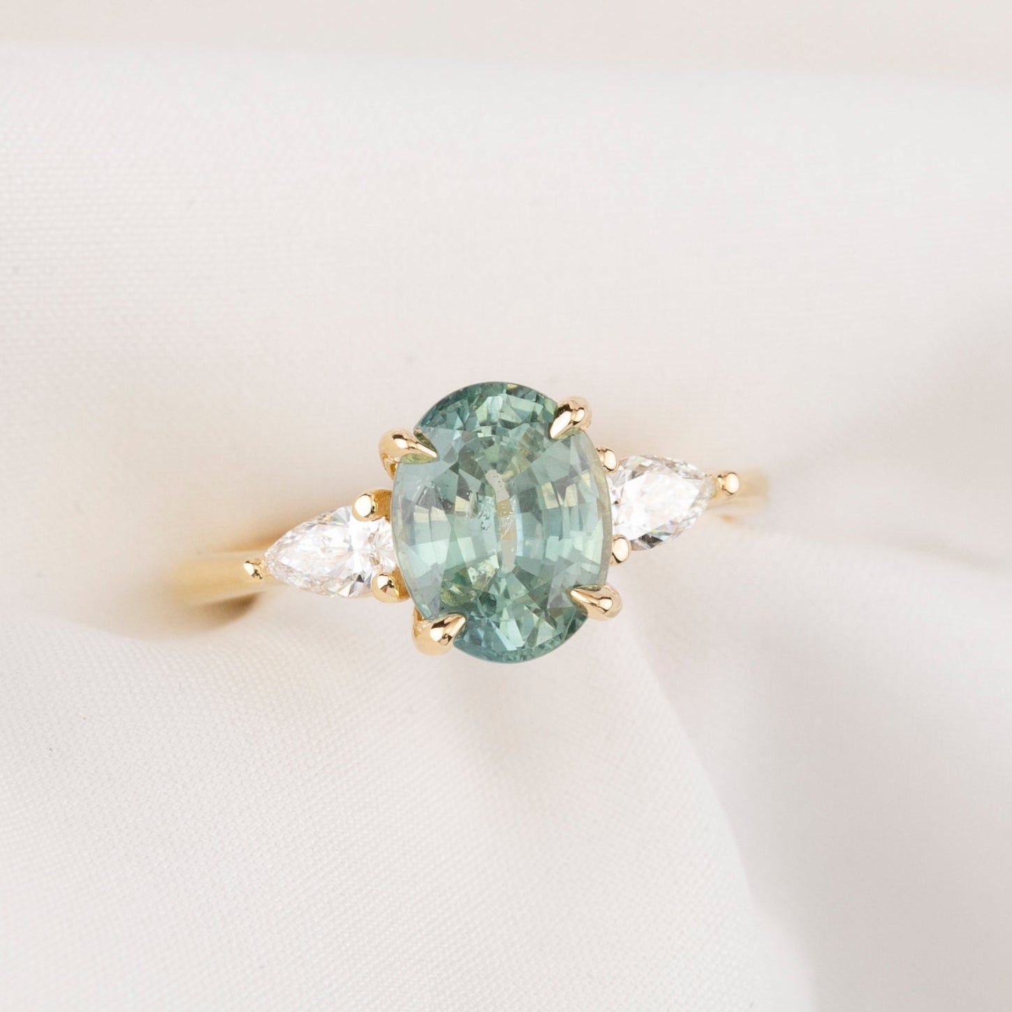 【一点物】オリヴィアリング ・2.20ct・加熱モンタナ産ブルーグリーンイエローサファイア・K14YG