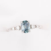 【一点物】エステルリュックスリング ・0.81ct・加熱モンタナ産ティールブルーサファイア・K14WG