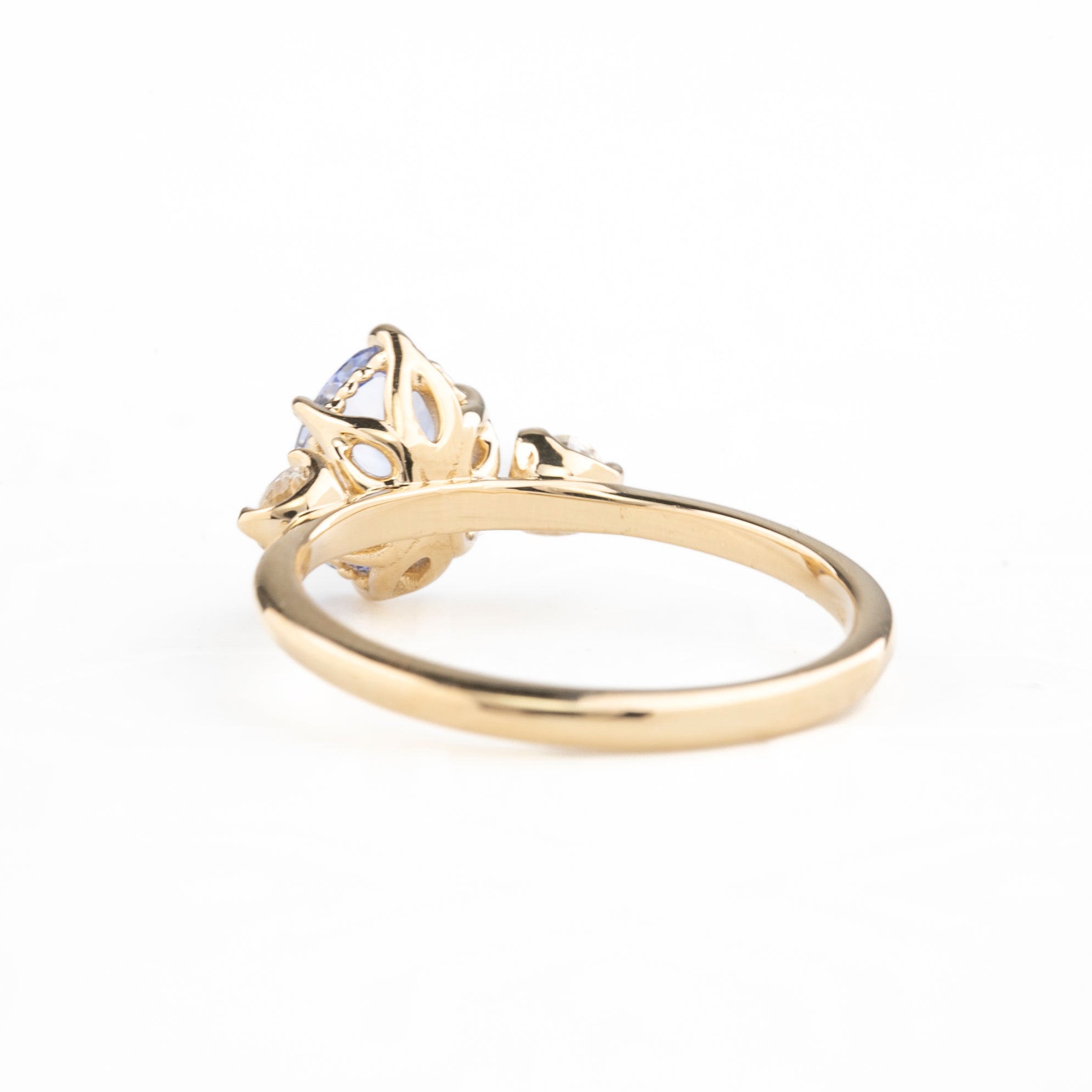 Ayana Ring, 1.30ct Blue Srilanka Sapphire