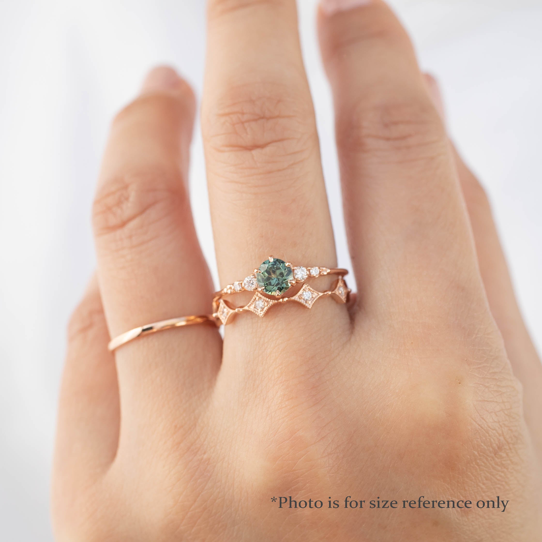 【即日配送】エステルフルールリング ・0.60ct・加熱クイーンズランド産ティールブルーグリーンサファイア・K14YG