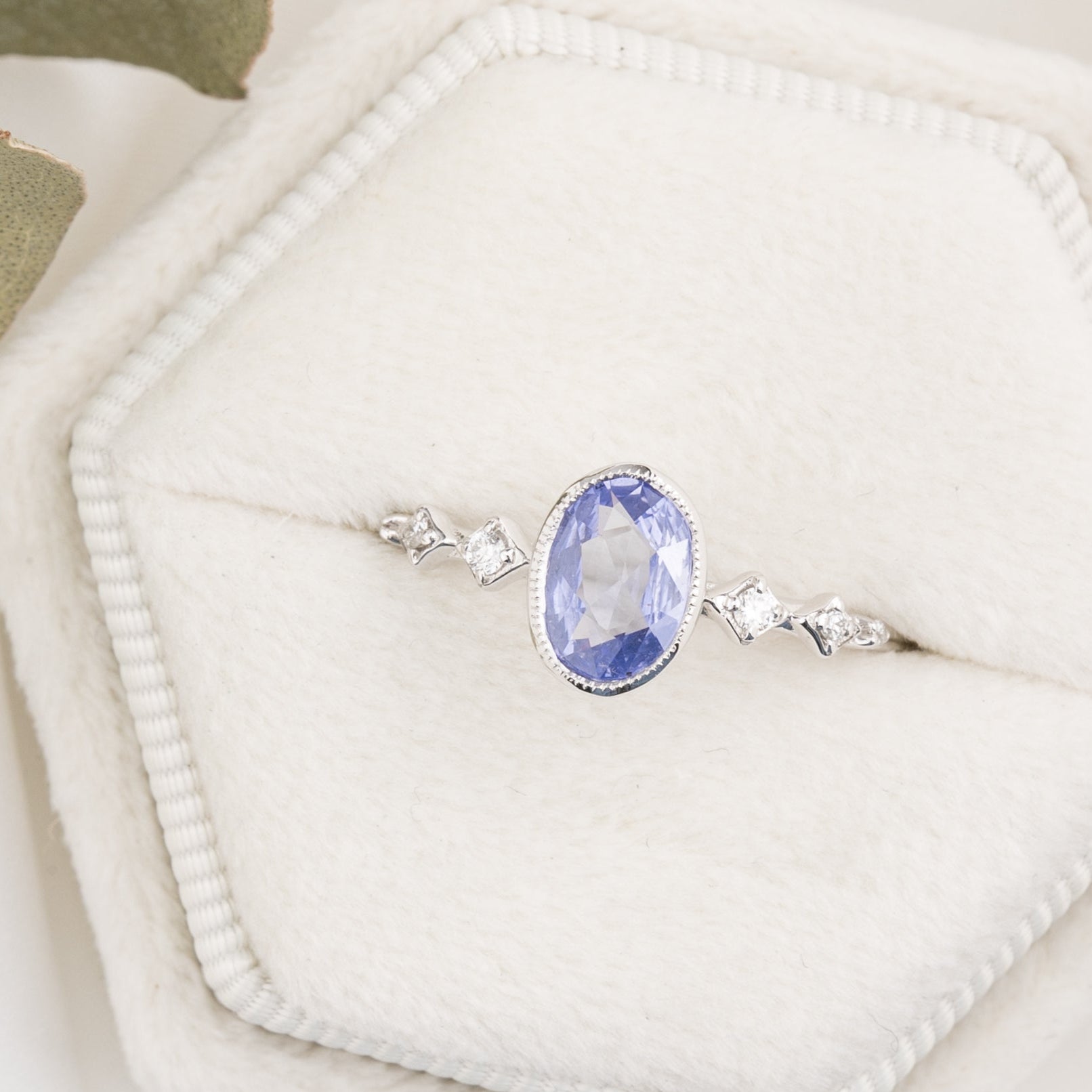 【即日配送】セレステリング ・0.76ct・非加熱マダガスカル産ライトブルーサファイア・K14WG