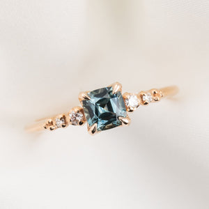 【一点物】エステルラックスリング ・0.77ct・加熱モンタナ産ブルーサファイア・K14RG