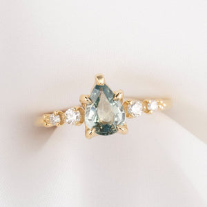 Estel Fleur Ring, 1.09ct Madagascar Sapphire