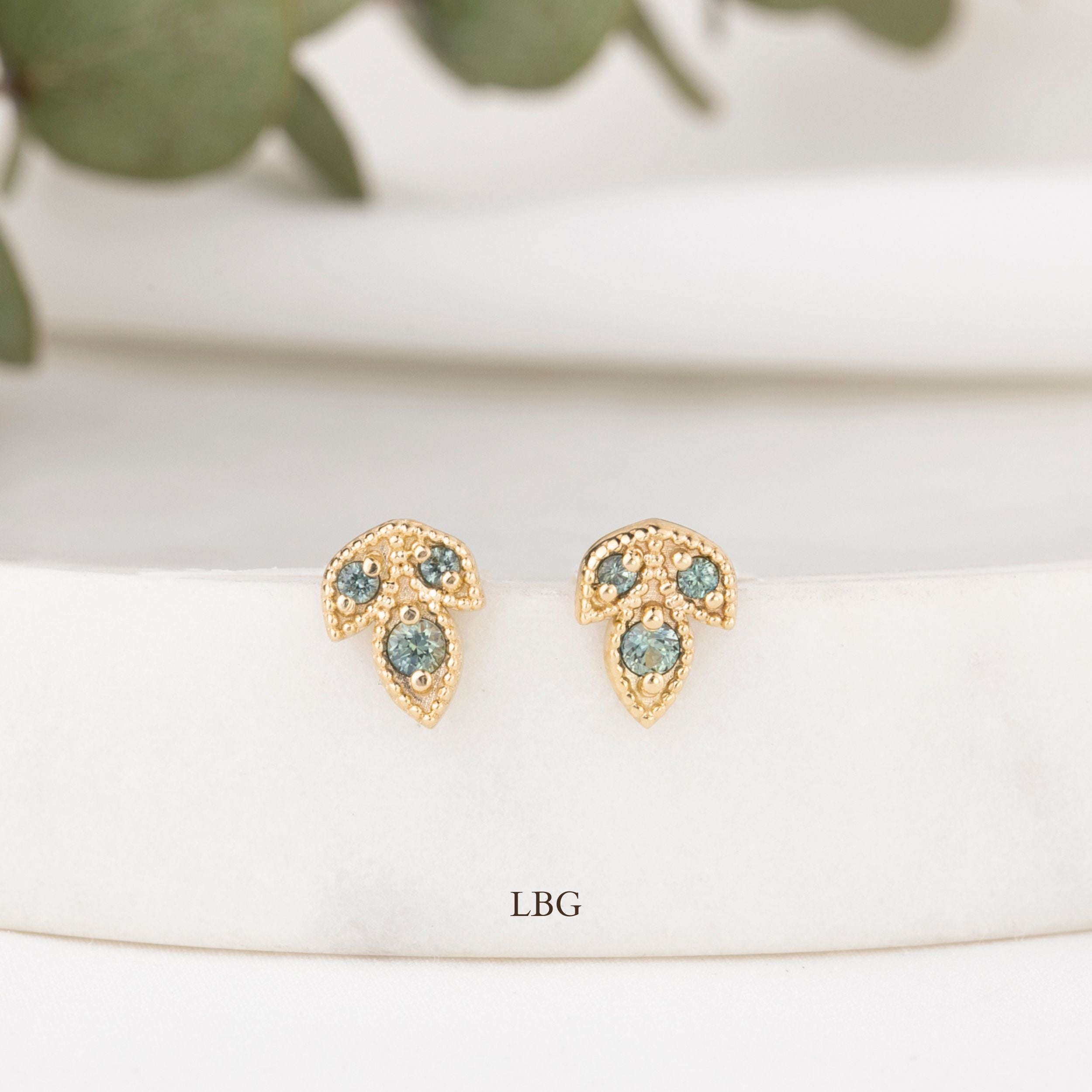 Leaf Montana Sapphire Stud Earrings