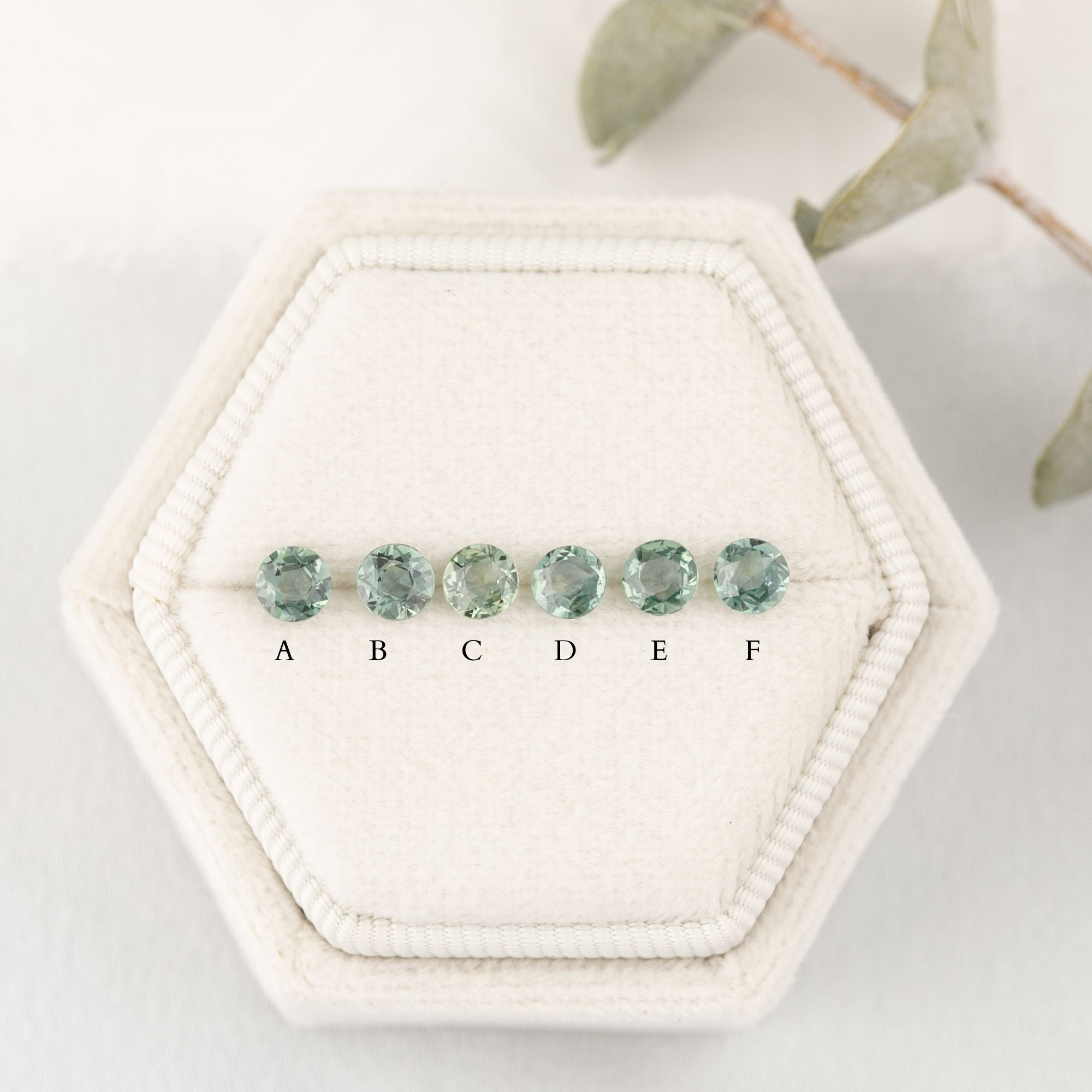 0.30ct Calibrated Round Madagascar Green Sapphires (4.0mm) CS216