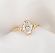 Agatha Oval Diamond Ring