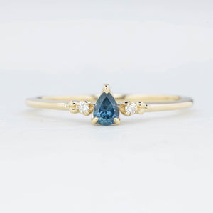 Estel Ring, 0.15ct Montana Sapphire