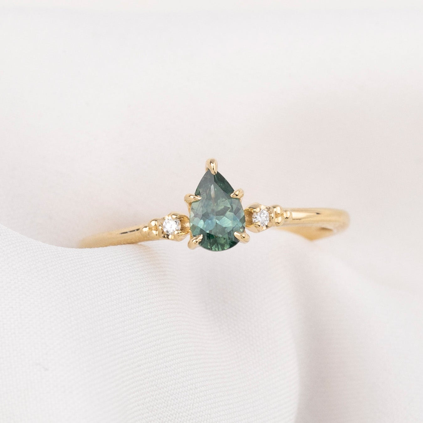 Estel Ring, 0.50ct Montana Sapphire
