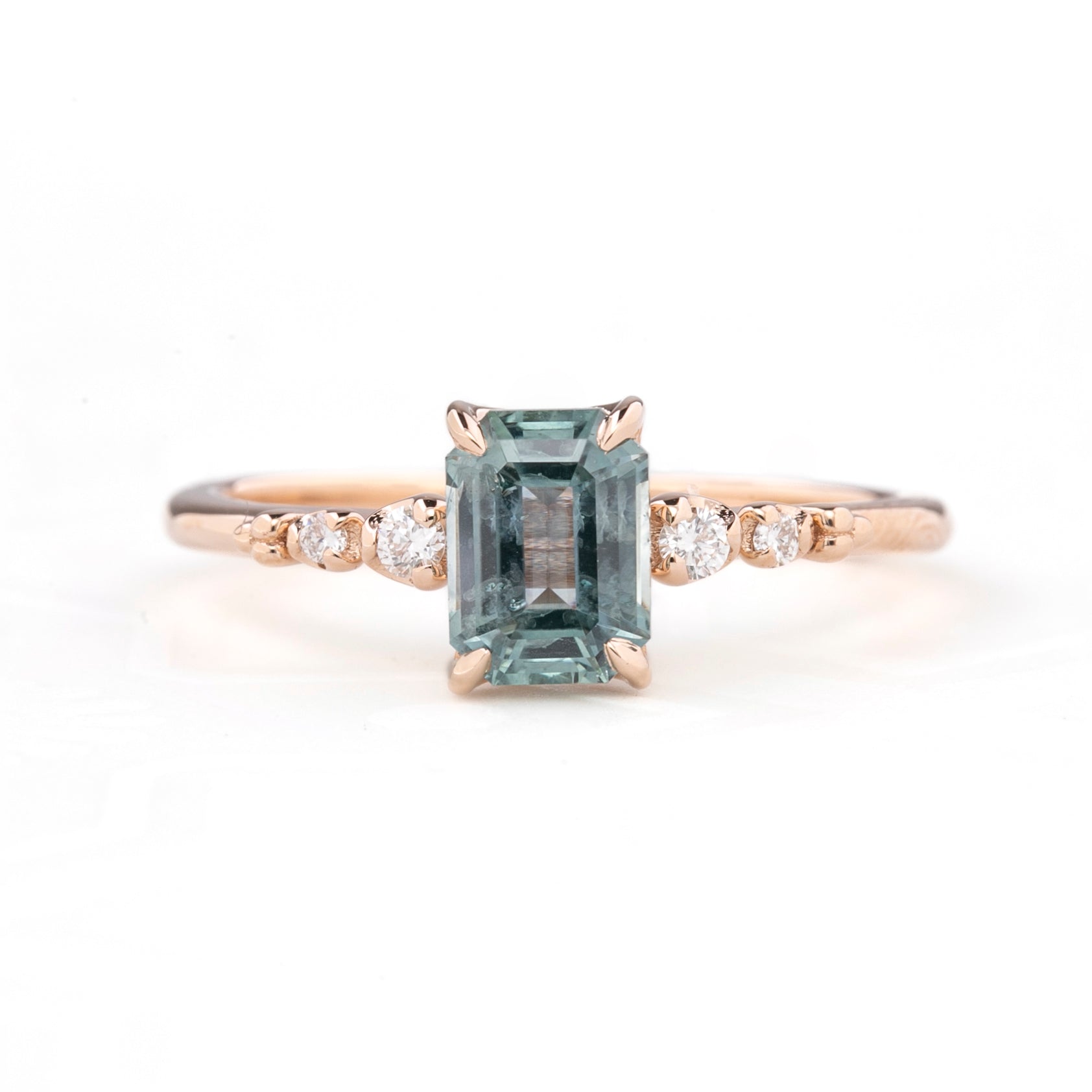 【一点物】エステルリュクスリング ・0.75ct・加熱モンタナ産ブルーサファイア・K14RG