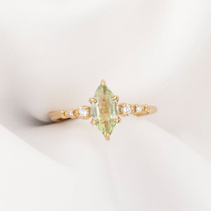 Estel Fleur Ring Light Green Sapphire Ring