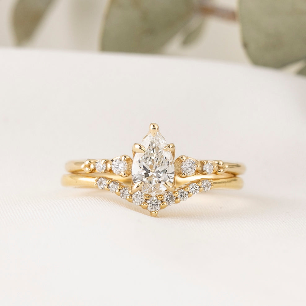 Estel Fleur Pear Cut Diamond Ring