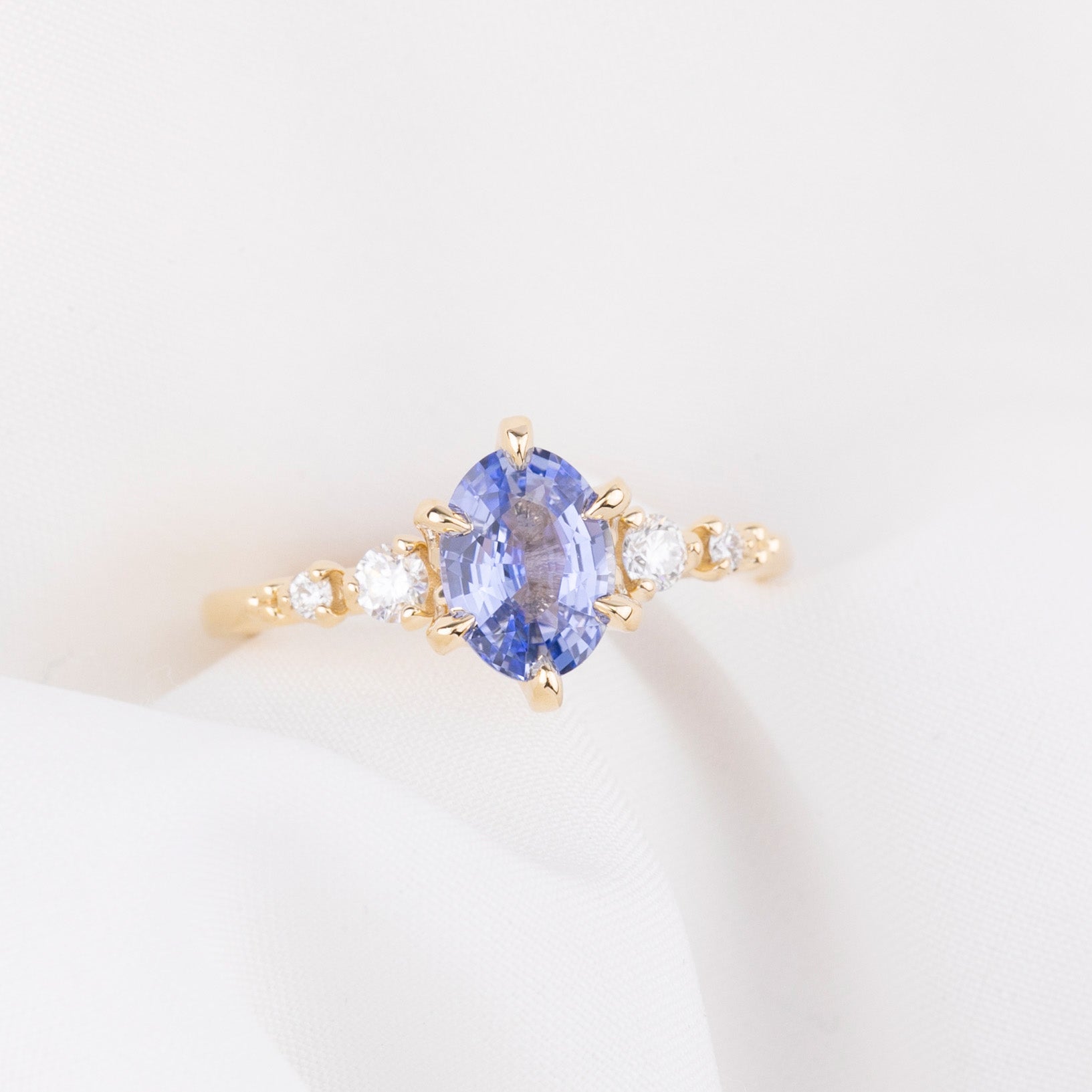 【一点物】エステルリュックスリング ・1.29ct・加熱スリランカ産ブルーサファイア・K14YG