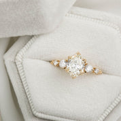 Estel Fleur Grand Ring, Oval Brilliant Cut Diamond