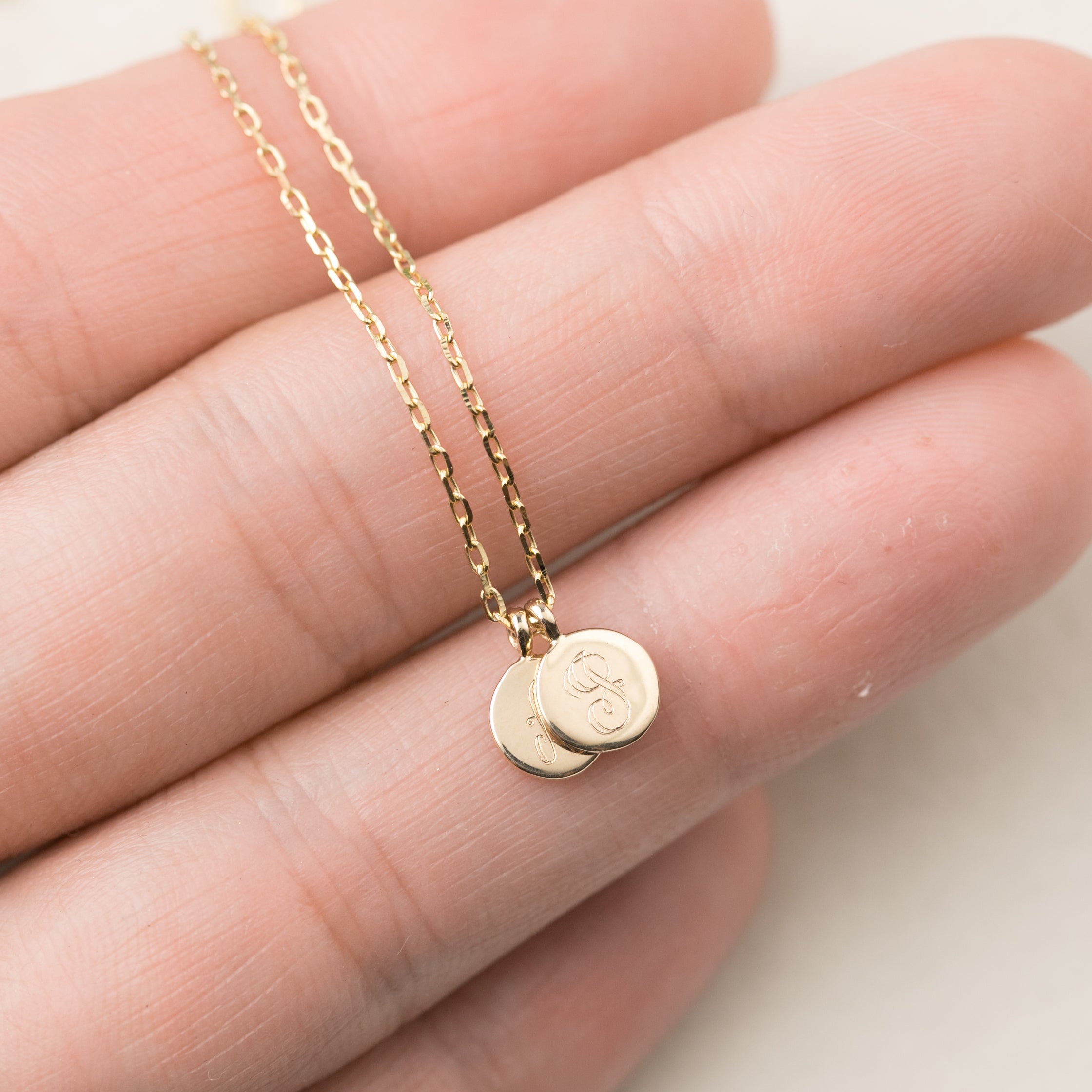 Initial Disc 6mm Charm