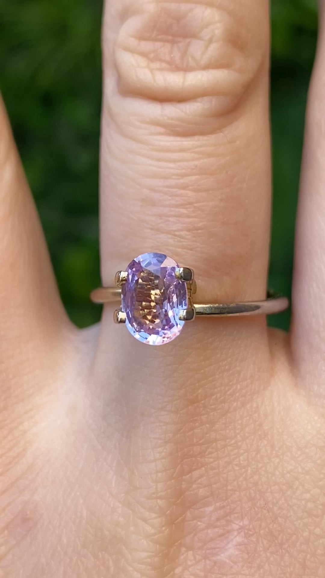 1.56ct Oval Cut Lavender Purple Madagascar Sapphire SO630