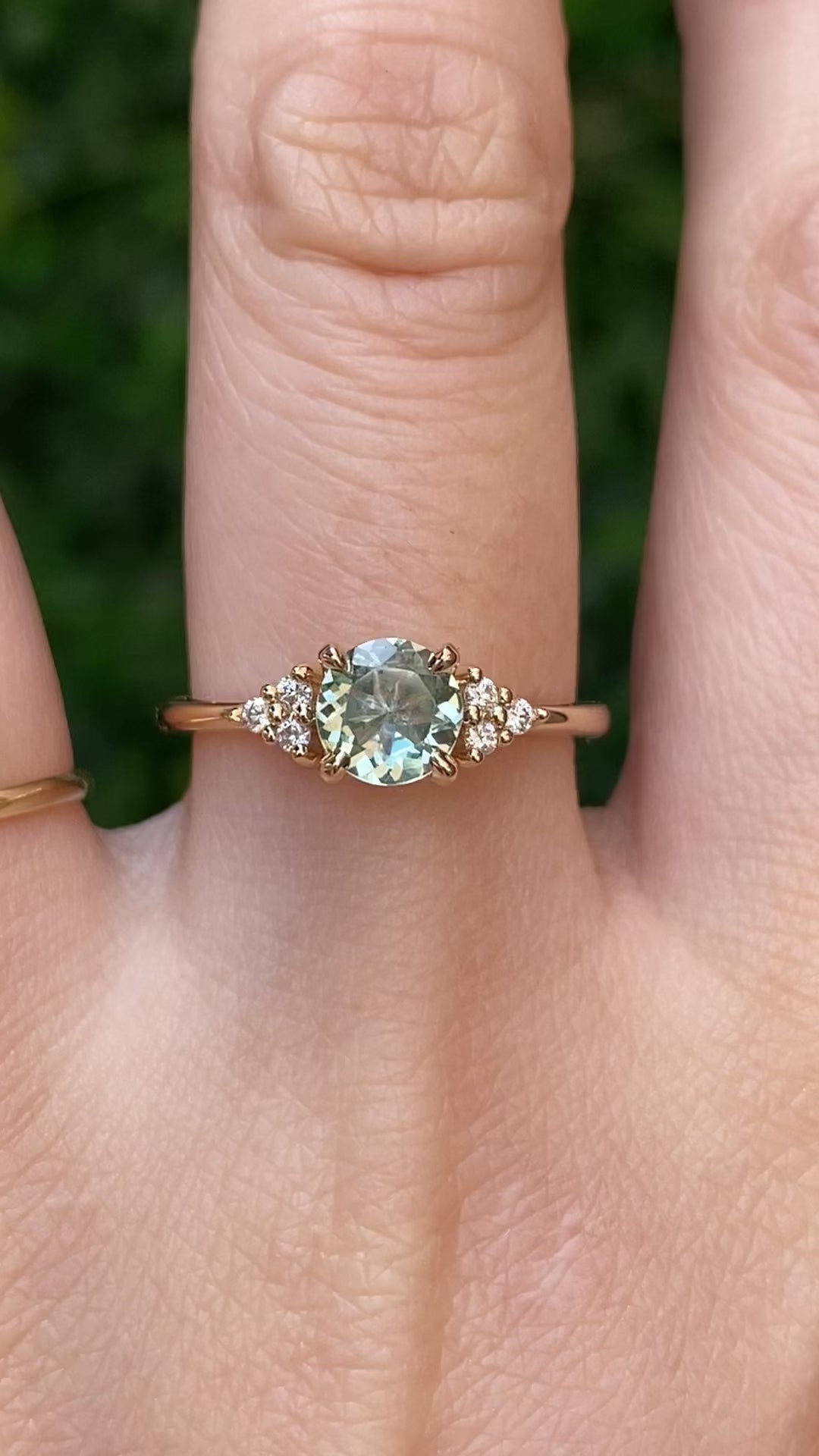 Teresa Ring, 0.99ct Green Yellow Montana Sapphire