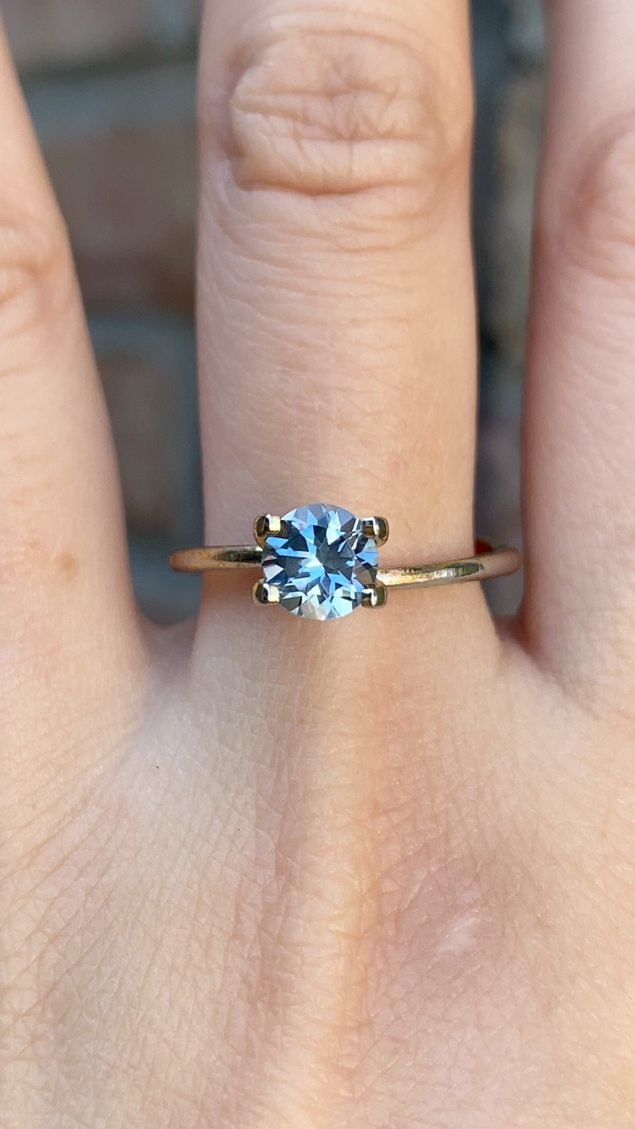 1.08ct ラウンドカット ライトブルーサファイア モンタナ産 SR271