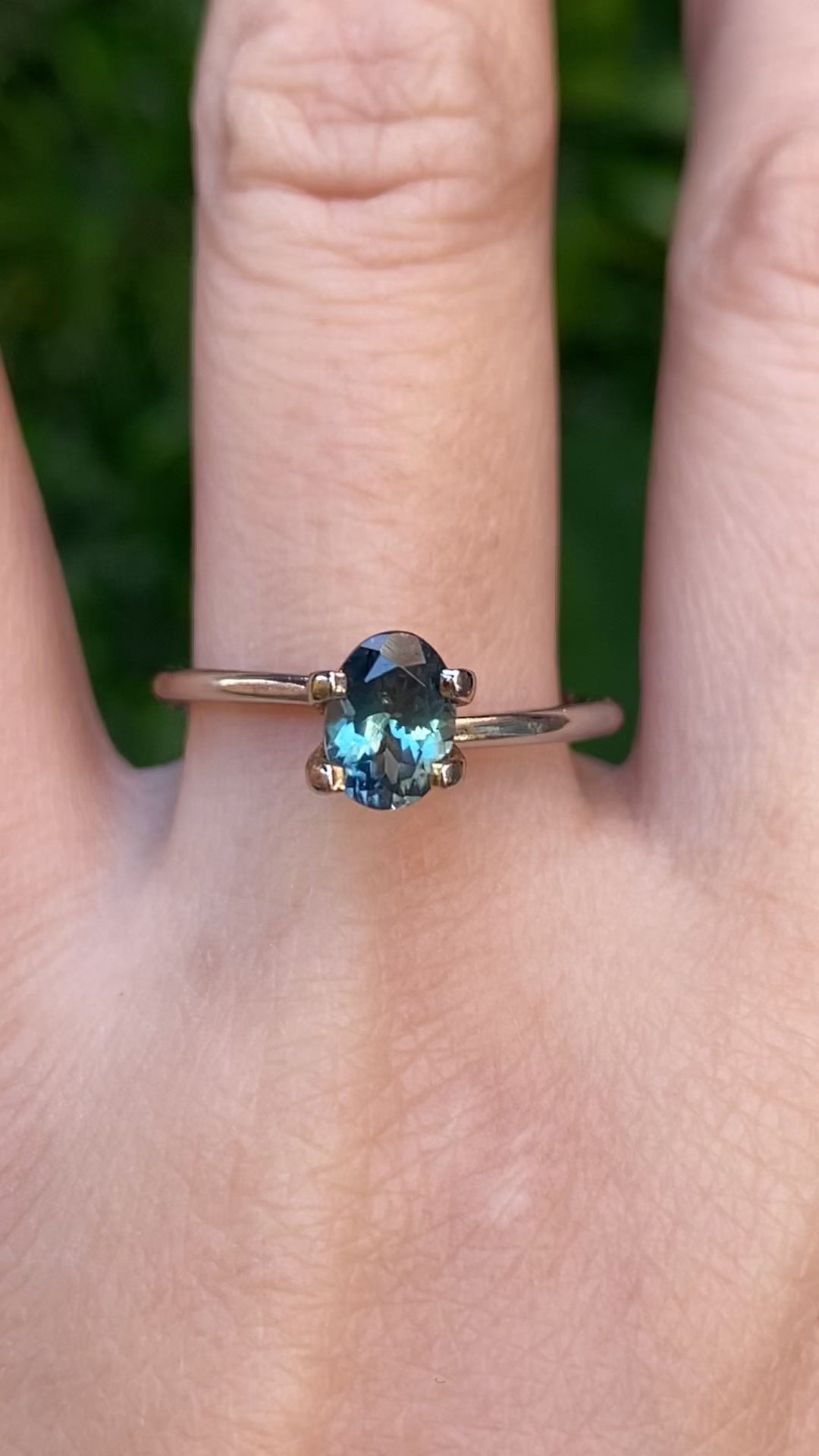 1.16ct Oval Cut Teal Blue Montana Sapphire SO712