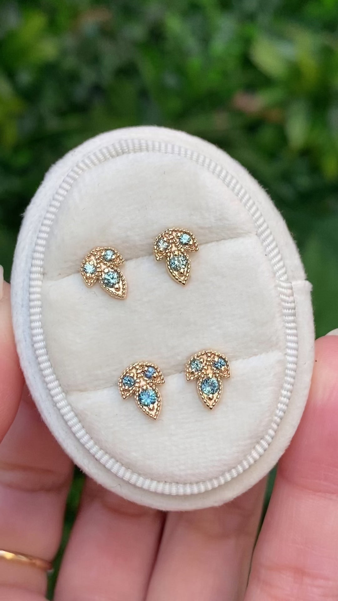 Leaf Montana Sapphire Stud Earrings