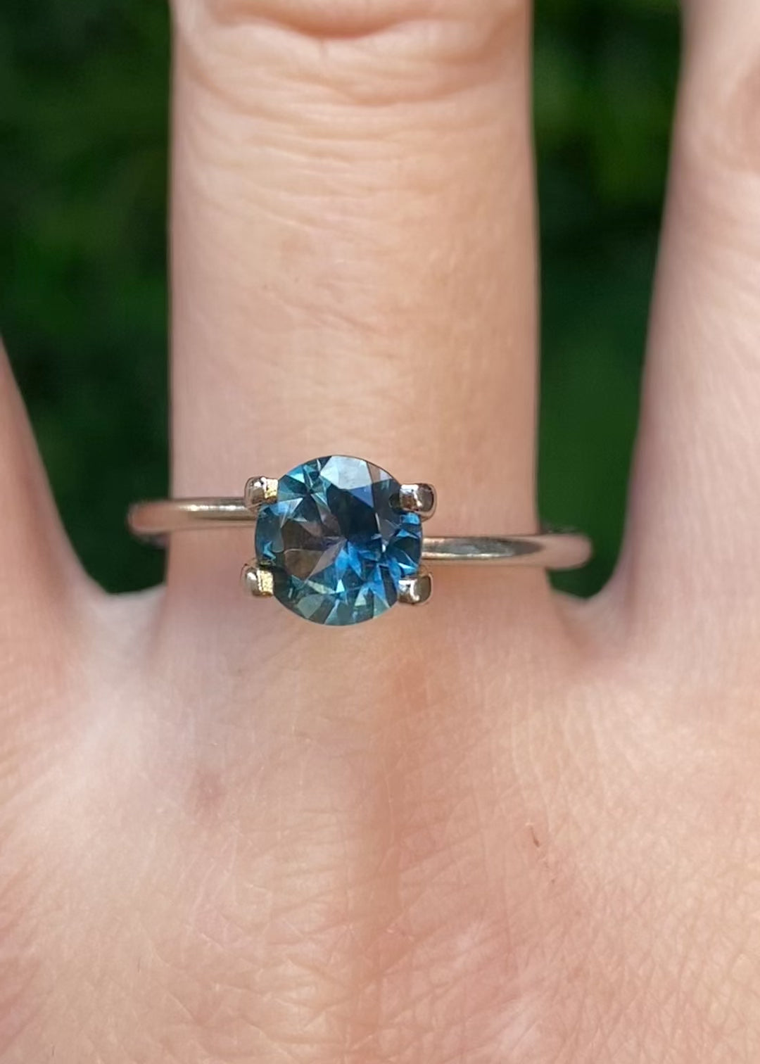 1.23ct Round Cut Blue Green Montana Sapphire SR489