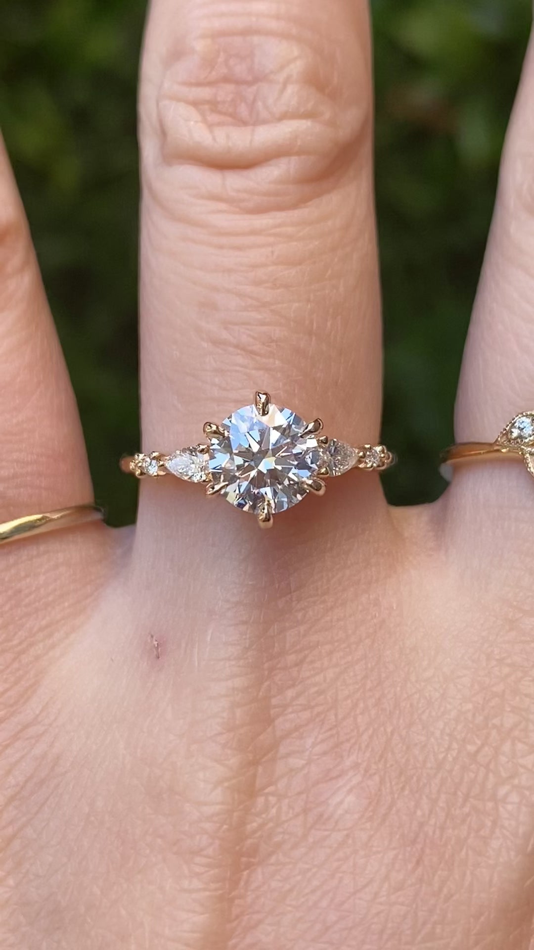 Estel Fleur Petal Ring, 1.31ct Lab Diamond | IGI Certified