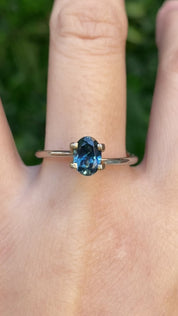 1.06ct Oval Cut Teal Blue Montana Sapphire SO713