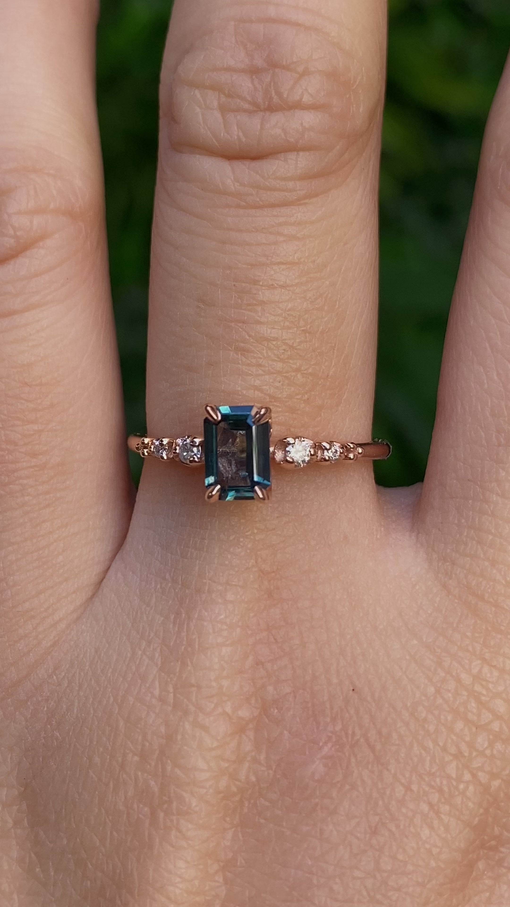 Estel Fleur Sapphire Ring