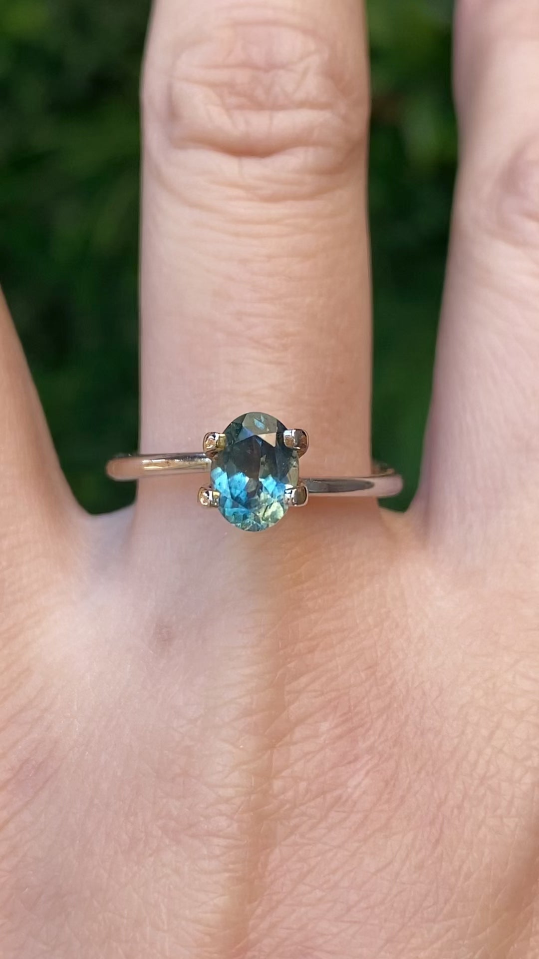 1.24ct Oval Cut Blue Green Montana Sapphire SO686