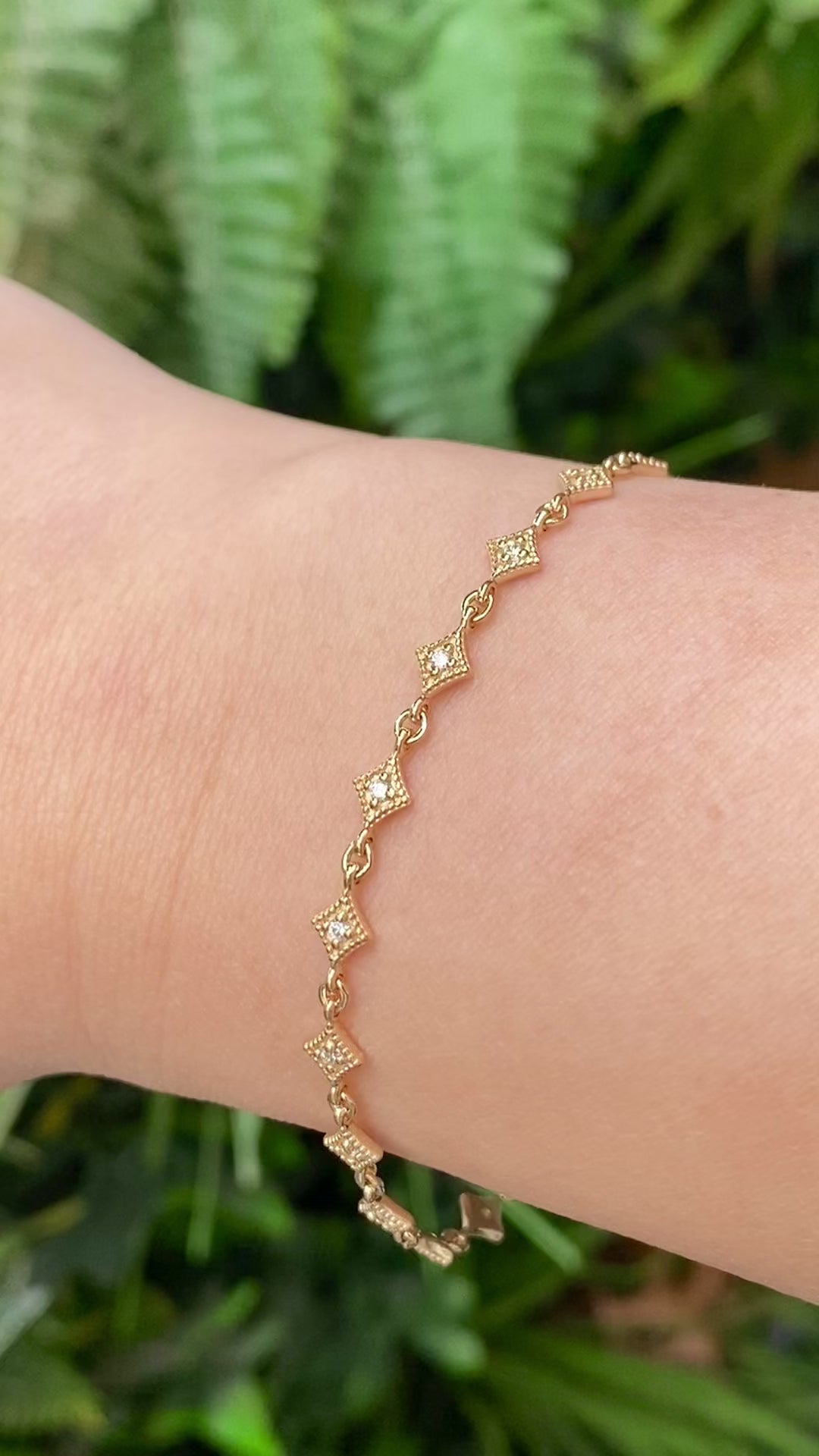 Star Diamond Link Bracelet
