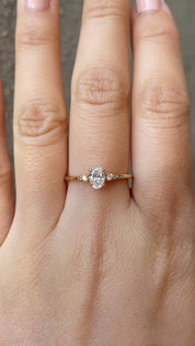 Estel Oval Diamond Ring